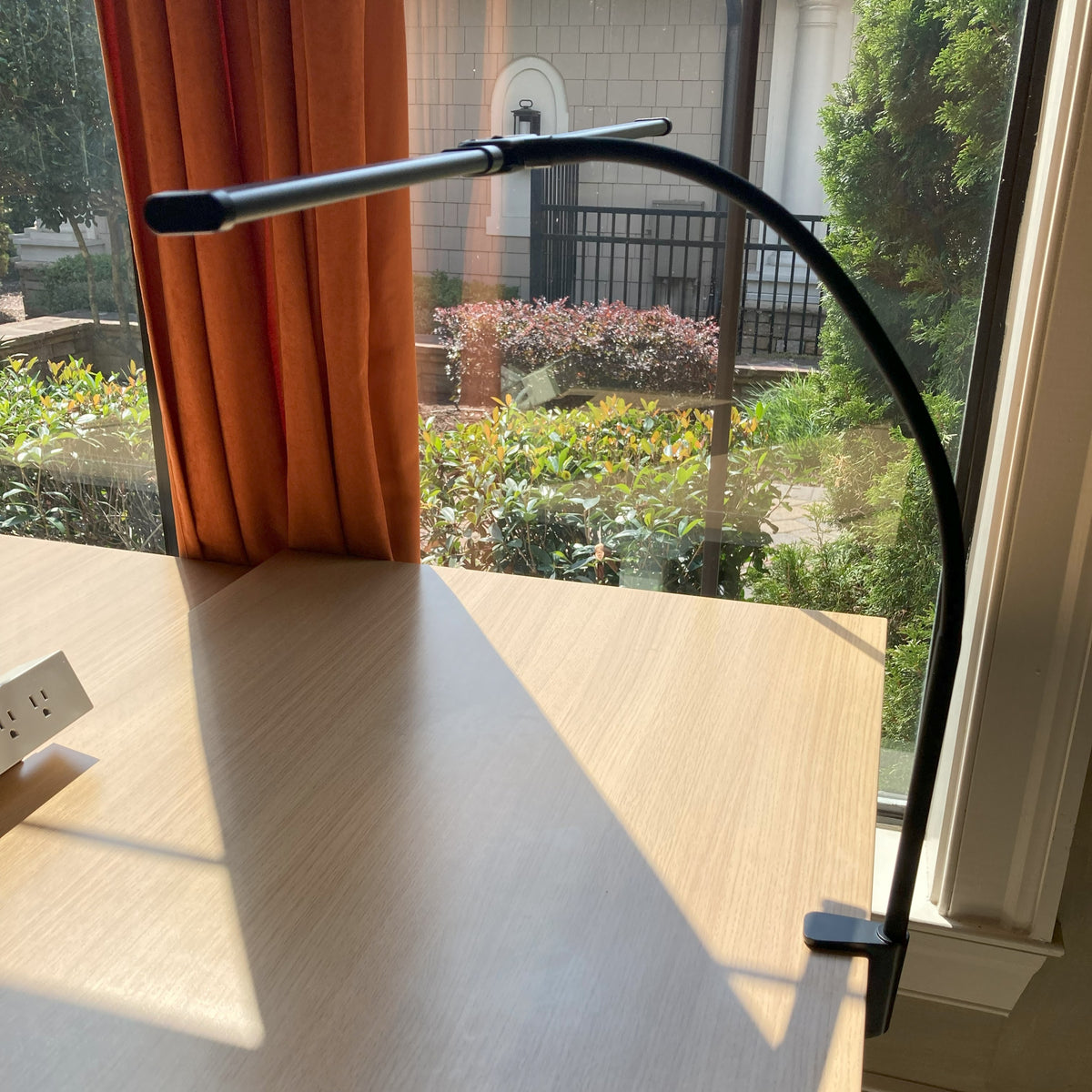 The Desk Lamp - UK