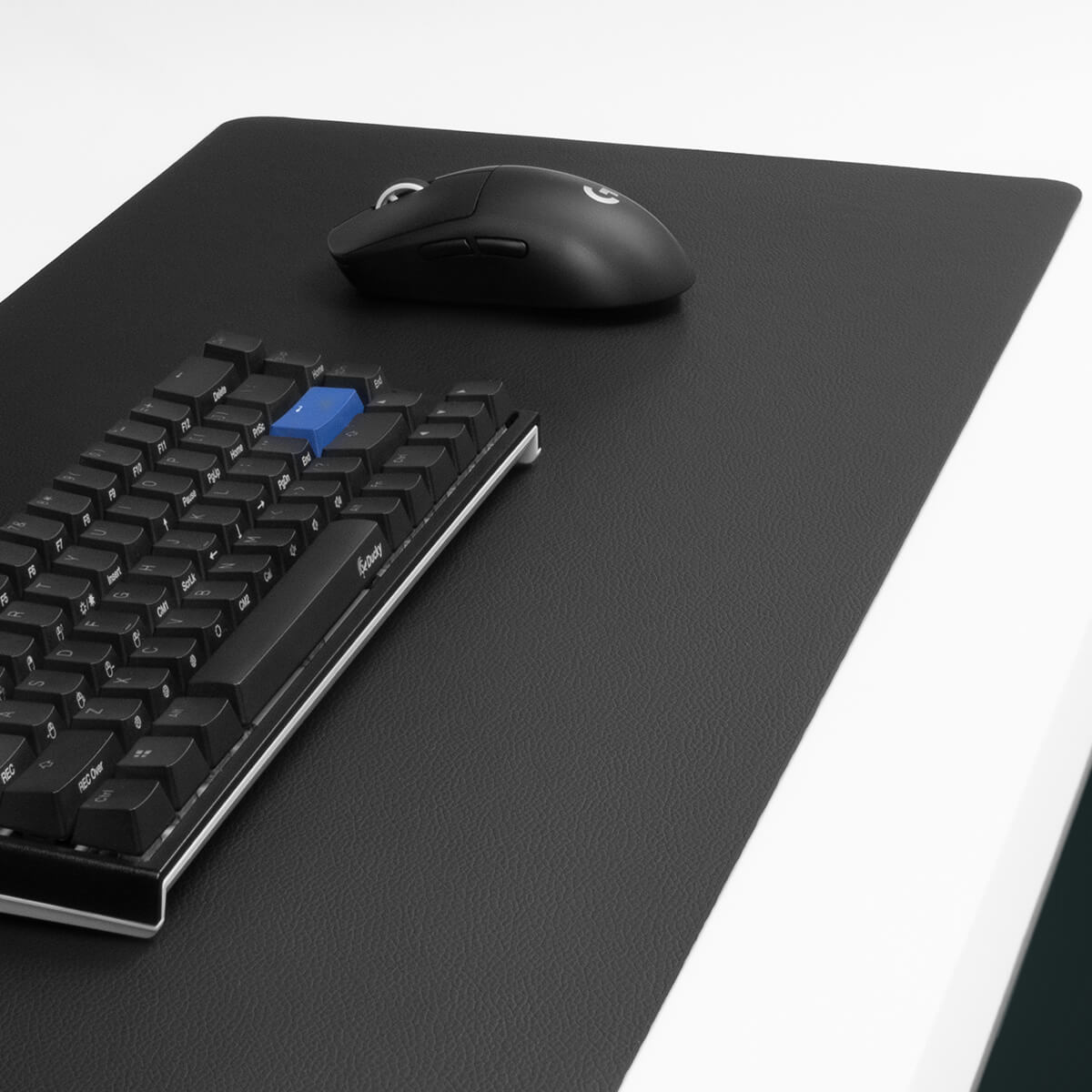The desktop hand warmer pad